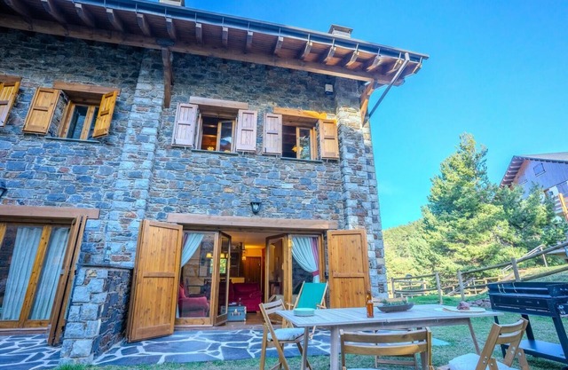 Semi-detach house at the foot of the La Molina slopes