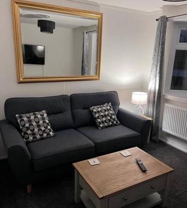 Semi-detached chalet at Maryville Caravan Site - Uddingston, Glasgow