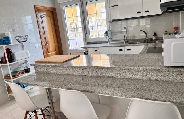 SEMI-DETACHED HOUSE BETWEEN BEACHES. IDEAL FOR FAMILIES.