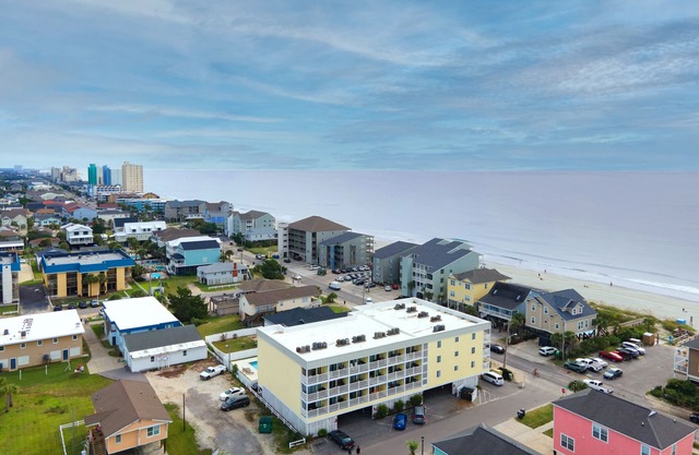 Sept special-Pool-Steps to Beach & Pier-Pet friendly-6 guests-Wifi-cable