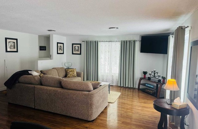 Serene 2-bedroom house in beautiful Tarzwell with WiFi