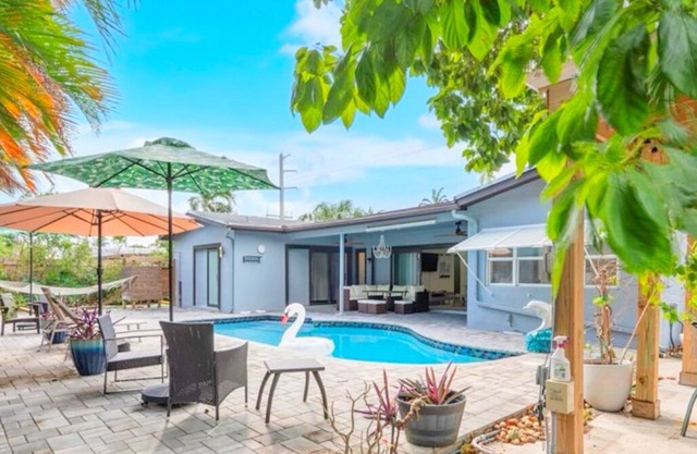 Serene 4-BR Home in Fort Lauderdale w/Heated Pool