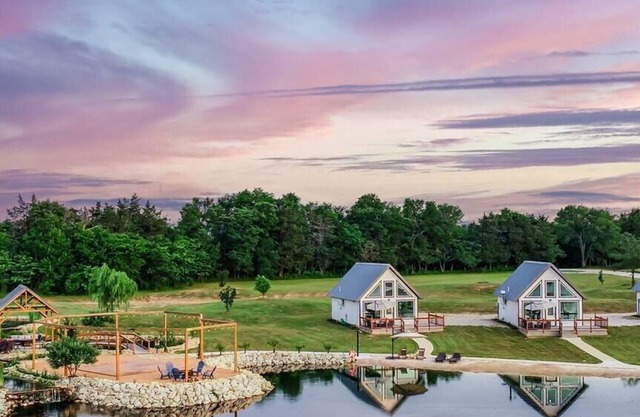 Serene Cabin with King bed, Loft and Beach! #3