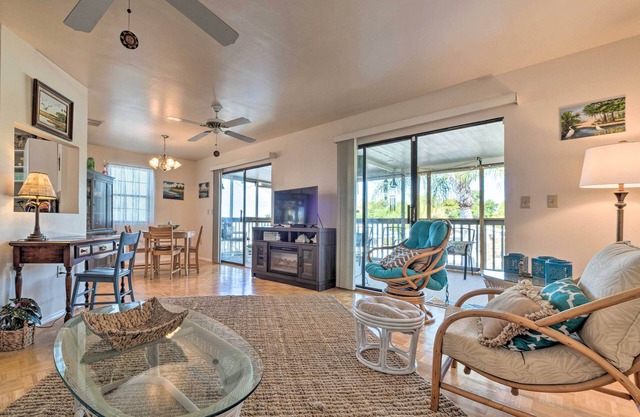 Serene Hudson Home on Canal w/Direct Gulf Access