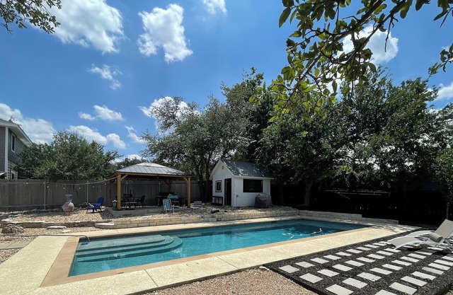 Serene Lakeway Charmer with Private Pool