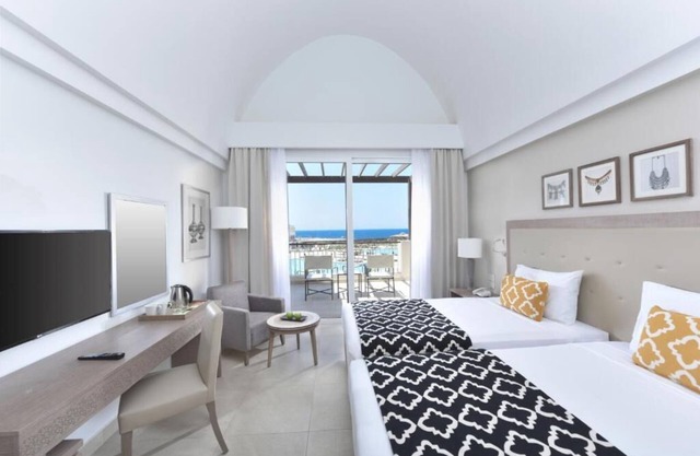 Serene Red Sea Stay l 4 Relaxing Rooms, 5 Pools, Spa, Private Beach & Dining