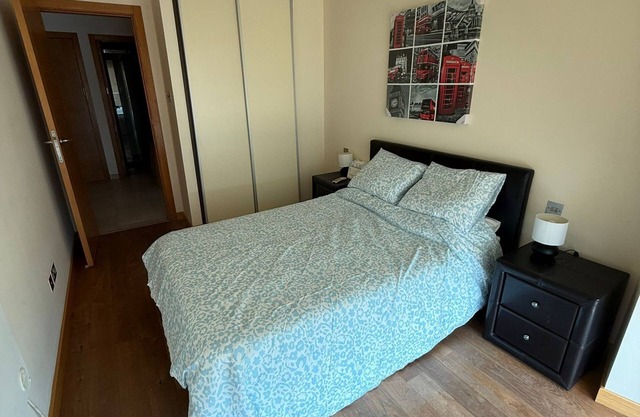 Serenity - 2 Bed Apt in Ocean Village - Pools - Jacuzzi - WiFi - Rock Views
