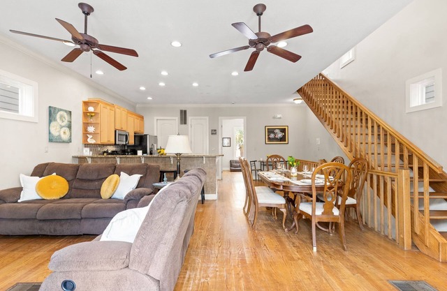 Serenity by the Sea! 4BR Retreat, Sleeps 12, Walk to Beach & Community Pool