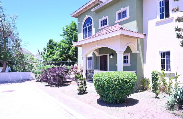 SERENITY COVE -Cozy 2-bedroom townhome in peaceful Greenwood, Montego Bay.