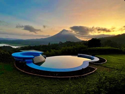 Serenity House Panoramic Views And Swimming Pool,