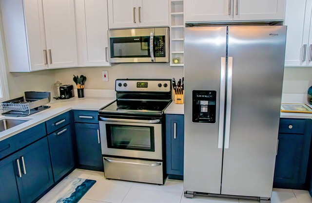 Serenity House Montego Bay 2 BR near the Beach