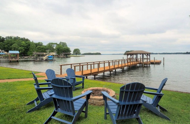 Serenity Now by SoCharm | Lake Norman! Stunning Water Views!