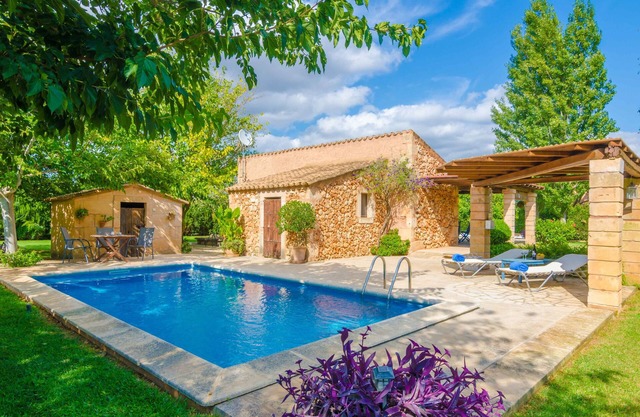 SES TENDES - Villa with private pool and beautiful garden. Free WIFI