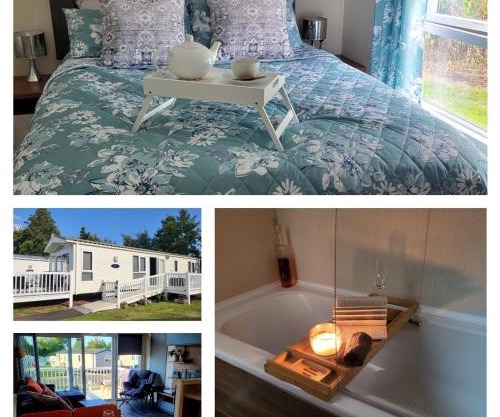 Seton Sands Holiday Village 2 Bedroom Elegant En-Suite Caravan with Bathtub