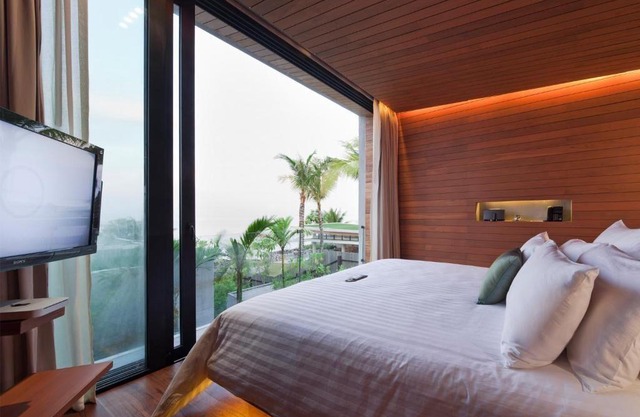 (SHA+)Grand Duplex Pool Villa King Bed (G7)