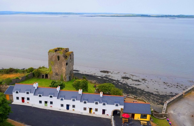 Shannon Castle Holiday Cottages Type A
