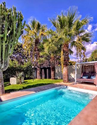 Shati Luxury - New, Heated Pool, Sea view Near beach