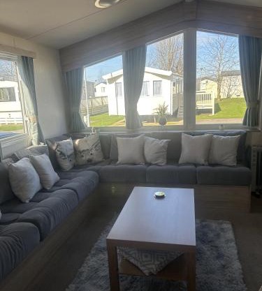 Shells Breaks Tattershall Lakes Shearwater 27