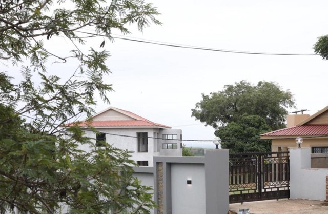 Shengelezi Guest House