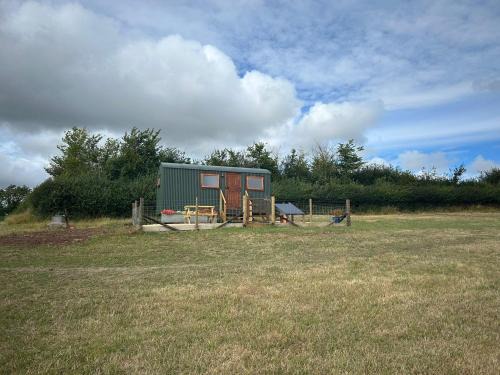 Shepherds hut near Bath
