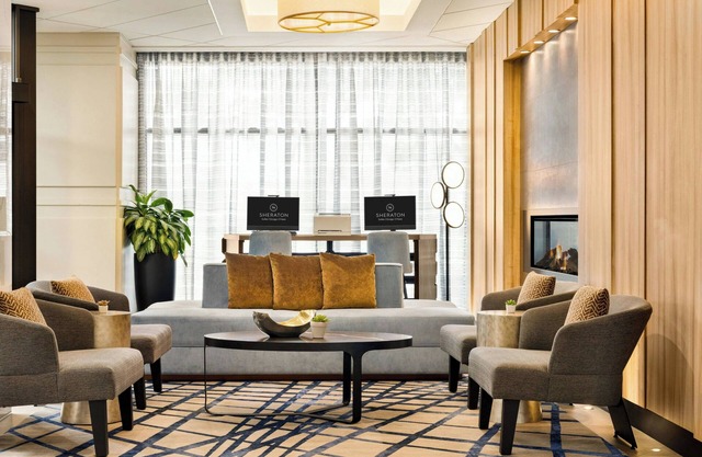 Sheraton Suites Chicago O'Hare
