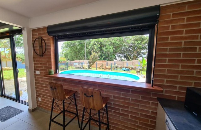 Shikoa Sobole - Le Morpho et l'Ara