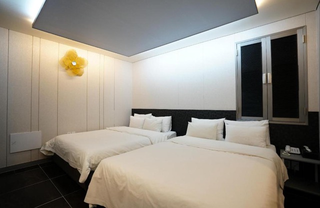 Shinchon Y Hotel