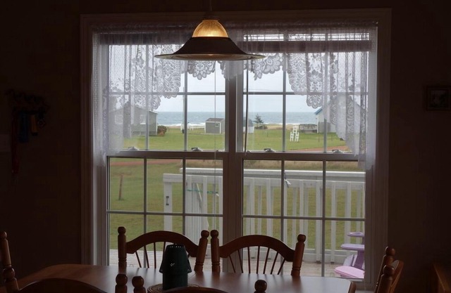 Shirley's Cottage By The Sea