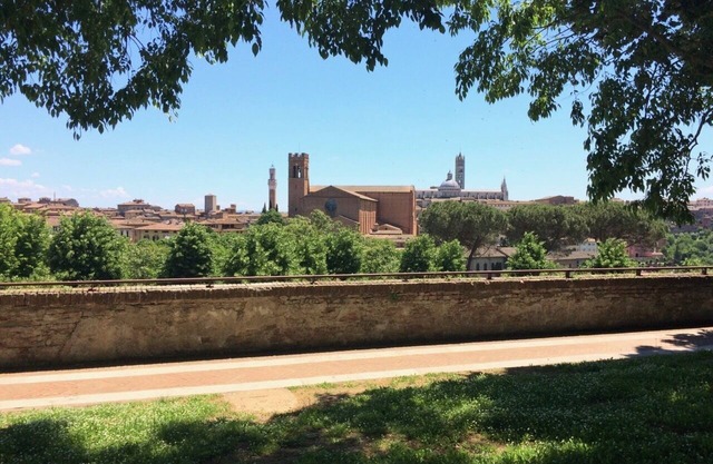 Siena UP Town : Sabrina's Cozy Apartment