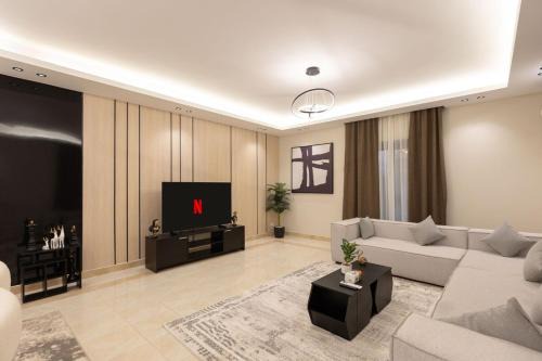 Signature Stays Spacious Luxury Apt