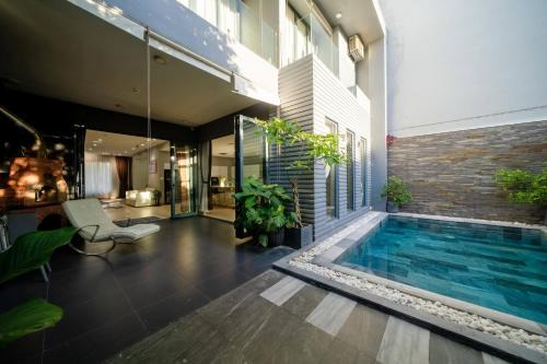 Sila Anila 7BRs Pool Villa My Khe Beach Da Nang