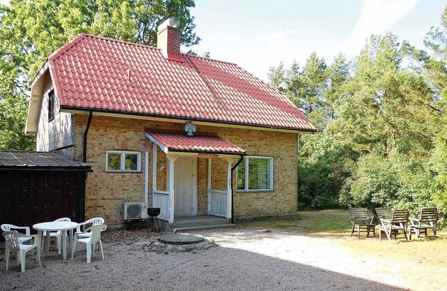 Simple cottage with nature on the doorstep, located in beautiful Österlen and in a secluded location
