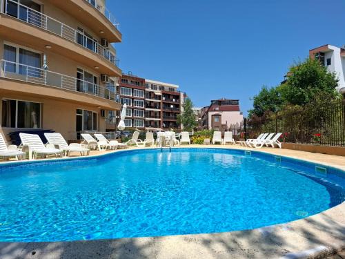 Sineva Apartments