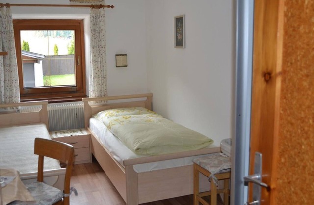 Single room with shower - Landhaus Mayer