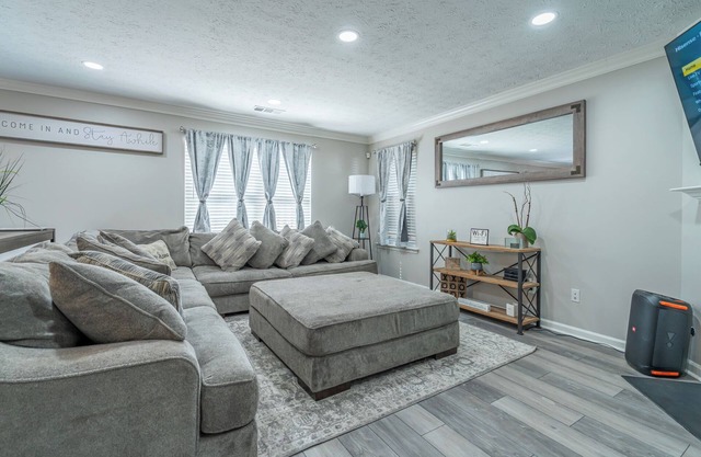 Six Flags Vacation Home