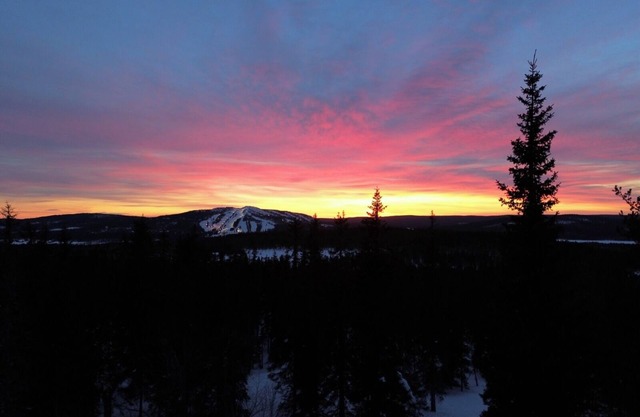 Ski chalet Riekonpesä, a 5-minute walk to Hotel Pikku-Syöte and the ski lifts