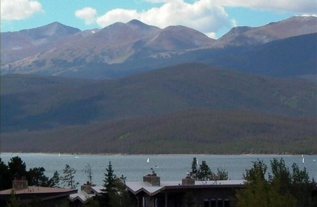 Ski Condo with Great Lake Dillon Views