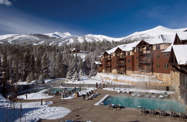 ski in ski out 1 bedroom condo Feb 1-8 only, 2027 ON SALE