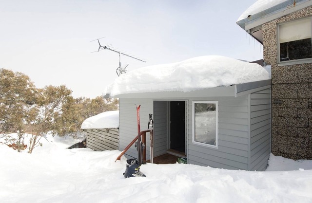 Ski View 4 - Mt Buller Village - Family/Small Group Accommodation