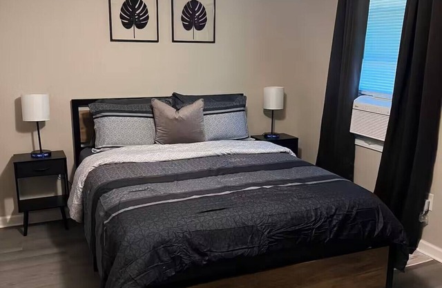 Skipper 1: Cozy 1-bedroom apartment with AC, WiFi in fabulous Rockingham