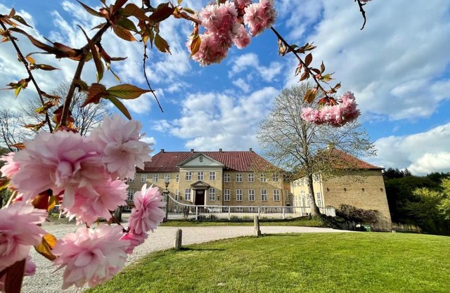 Skjoldenæsholm Slot