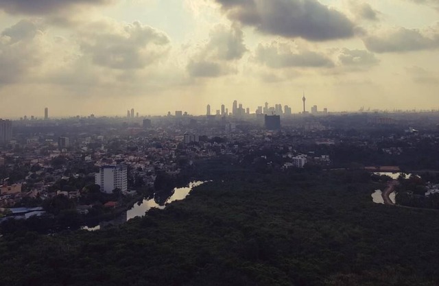 Sky Gardens with 3 bedrooms in Colombo, Rajagiriya - Luxury and spacious