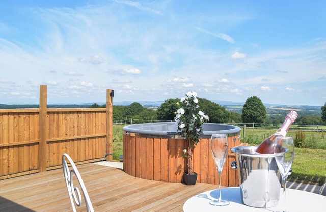 Sky Lark Lodge - UK49904