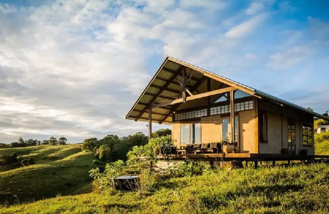 Skyfarm Country Guest House in Byron Hinterland