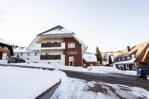 Skylodges