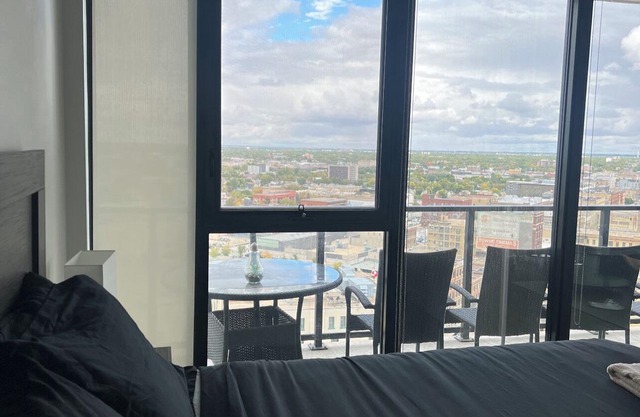 Skyloft Condominium Downtown/19th Floor