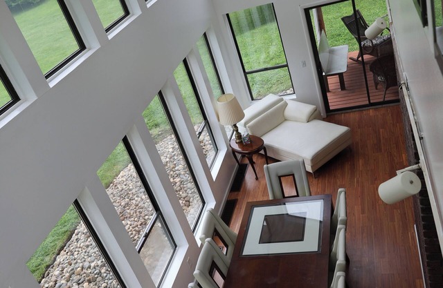 Skyview EV Hideaway with unforgettable sunrise and sunset!