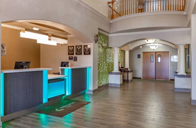 Sleep Inn & Suites Hewitt - South Waco
