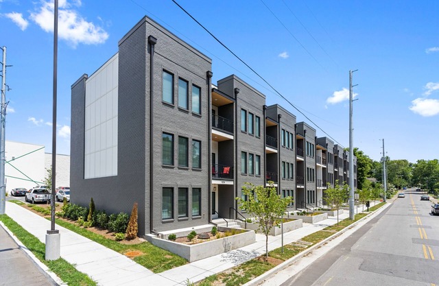 SLEEPS 24 Keep the Secret 2 - 2 Units 8BR 8BA New townhomes