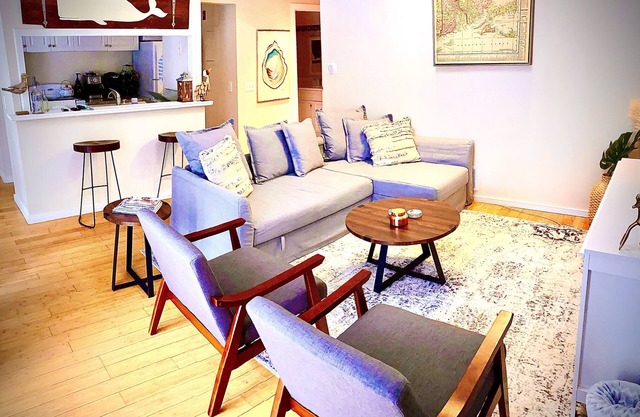 Sleeps 6 @ New Seabury w/Pool - All Season Modern Condo!